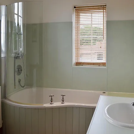 The Farmhouse - West Wing * Kirkbymoorside