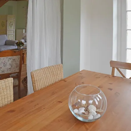 The Farmhouse - West Wing *